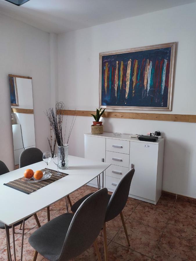 דירות Alcalá Apartamento Bajo Quintero מראה חיצוני תמונה